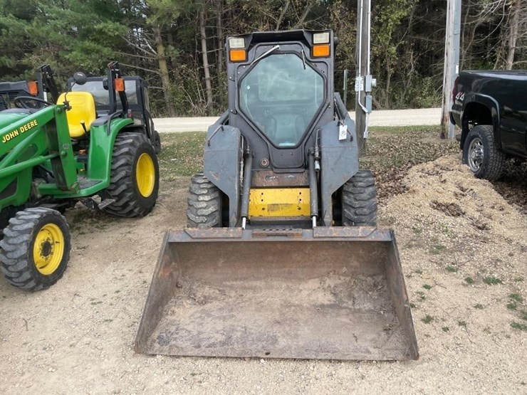 2004-new-holland-ls150-image-3