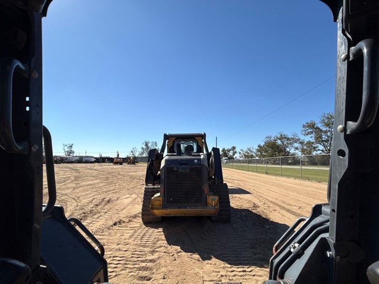 2023-deere-325g-image-23