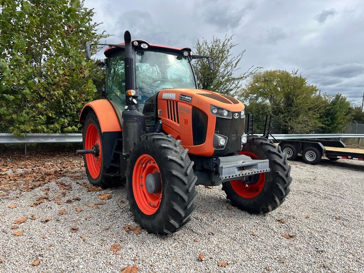 2017-kubota-m7-151-premium-image-8
