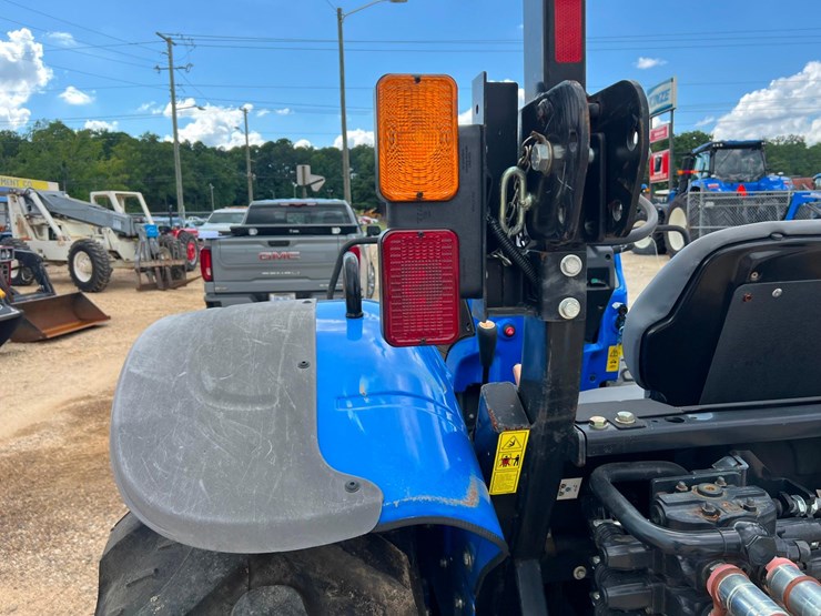 2022-new-holland-workmaster-120-image-16