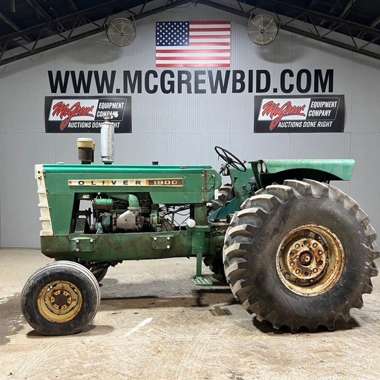 OLIVER 1900