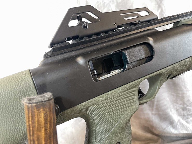 #2052-•-hi-point-carbine-45-auto-semi-auto-rifle,-sn:-r128782-image-21