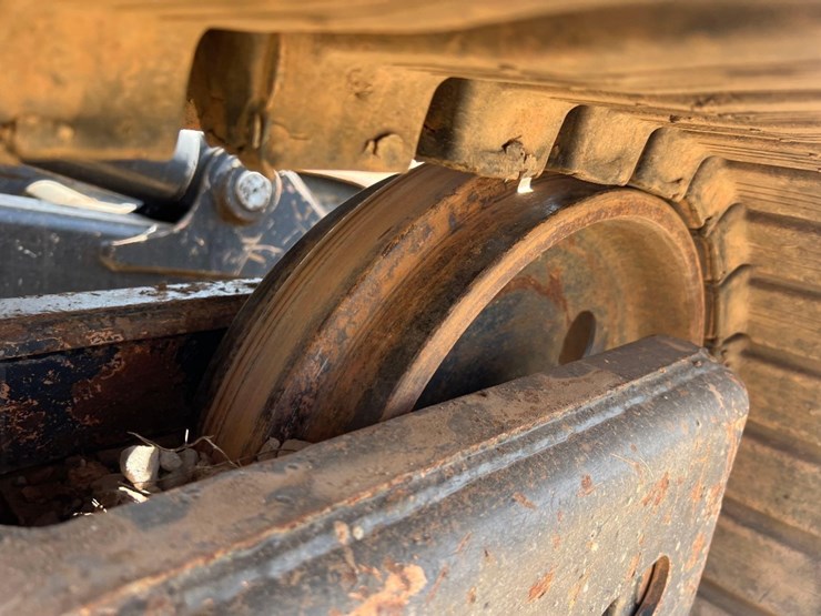 2012-bobcat-e80-image-17