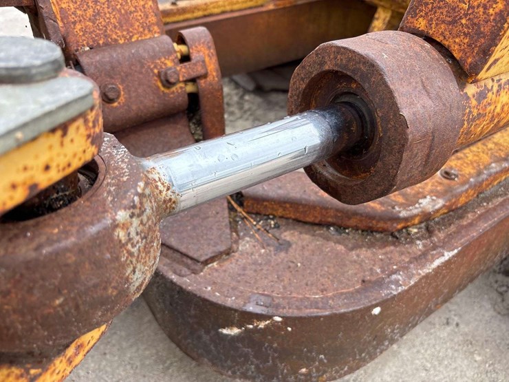 caterpillar-d3c-lgp-image-16