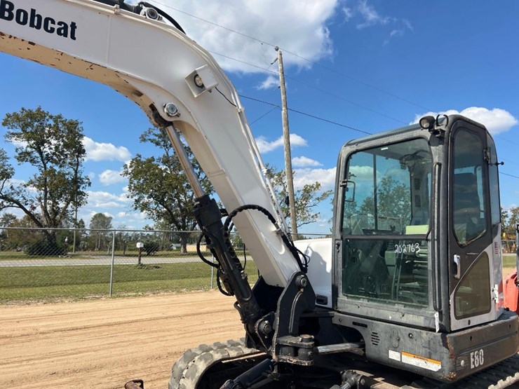 2012-bobcat-e80-image-22