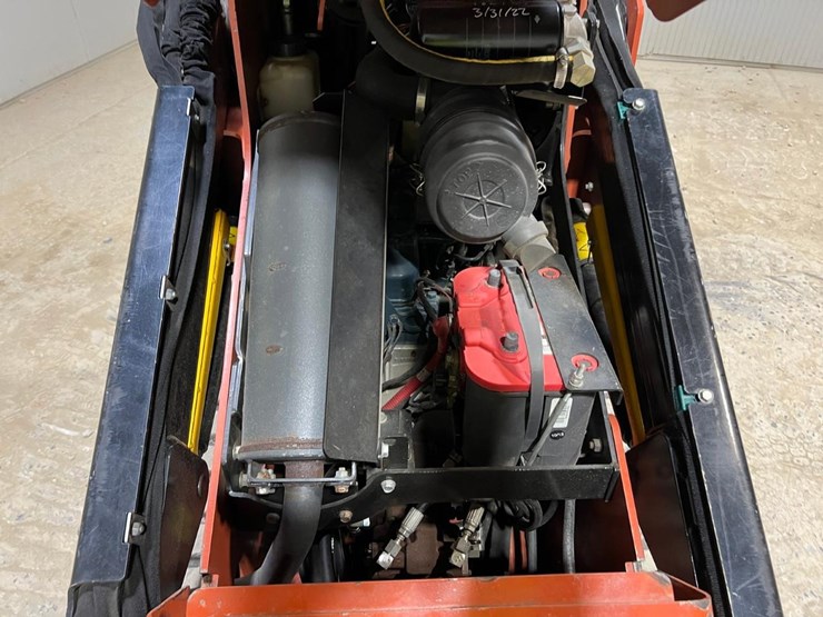 2017-ditch-witch-sk800-image-21