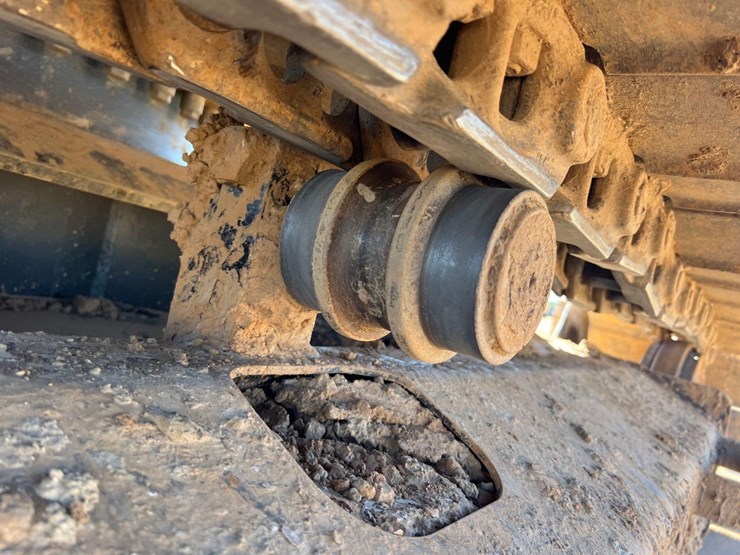 2022-caterpillar-315-gc-image-16