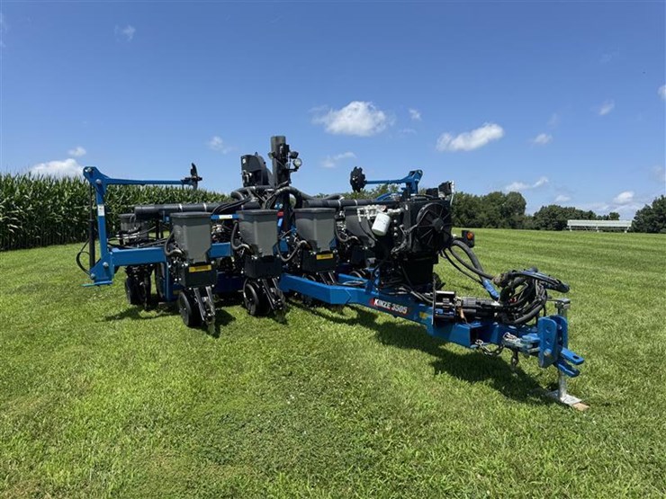 2020-kinze-3505-image-13