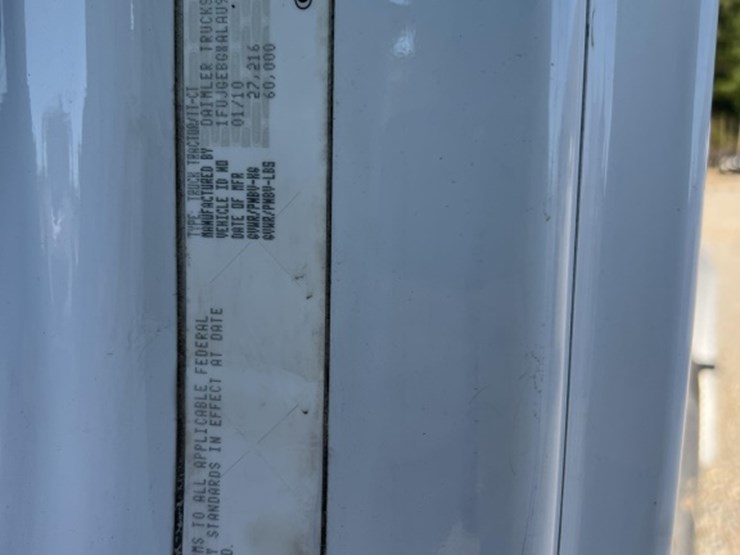 #4766-•-2010-freightliner-cascadia-day-cab-tri-axle-heavy-image-15