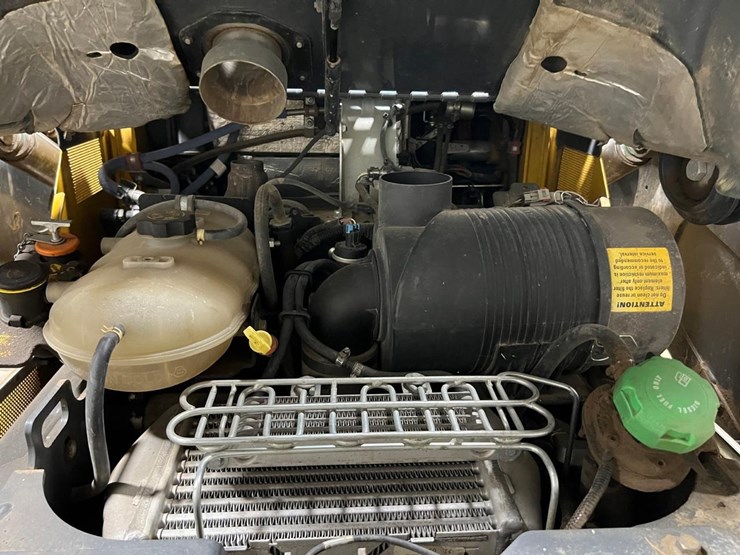 2015-deere-333g-image-17