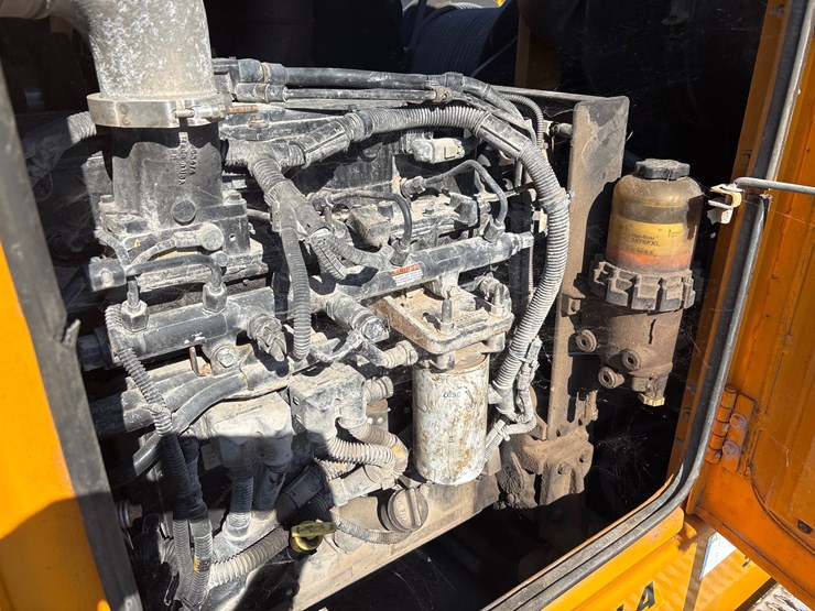 2012-sany-scc8100-image-18