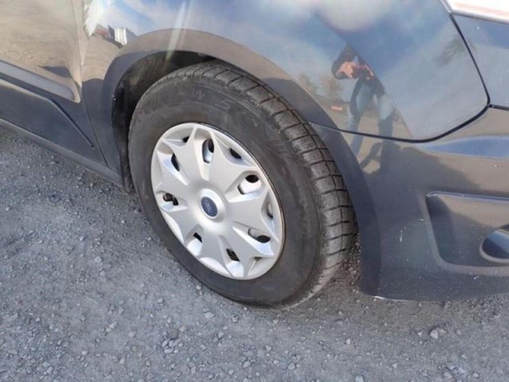 2014-ford-transit-connect-image-40