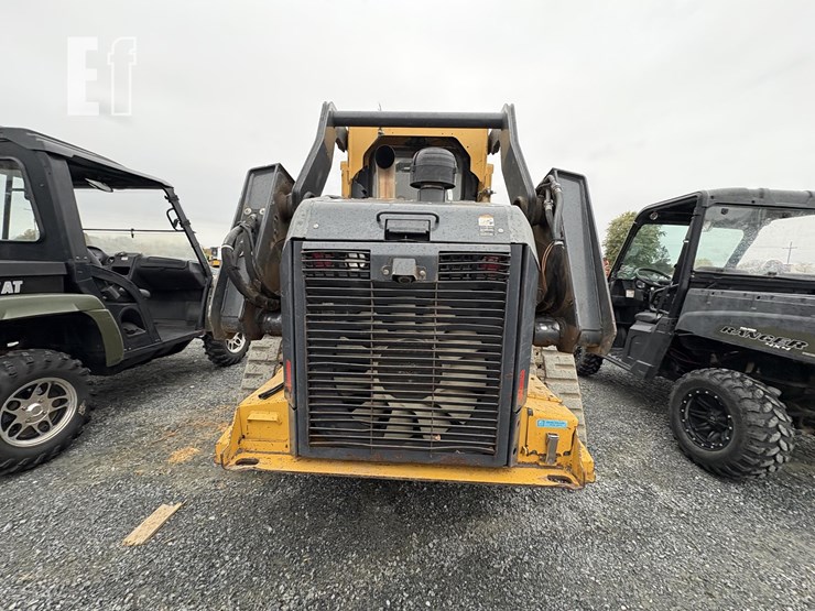 2017-deere-333g-image-9