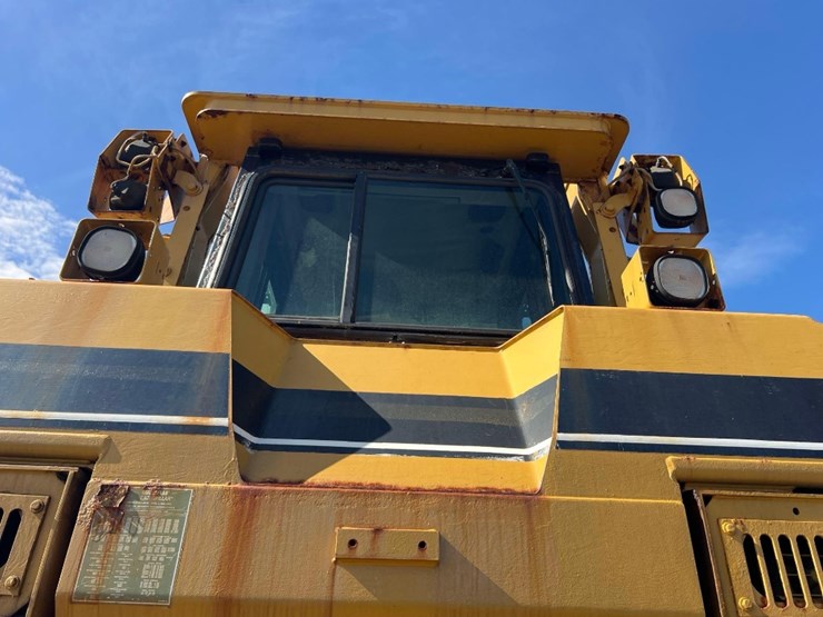 2002-caterpilalr-d8r-hi-track-crawler-dozer-image-19