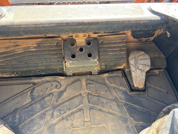 2017-kubota-svl75-2-image-33