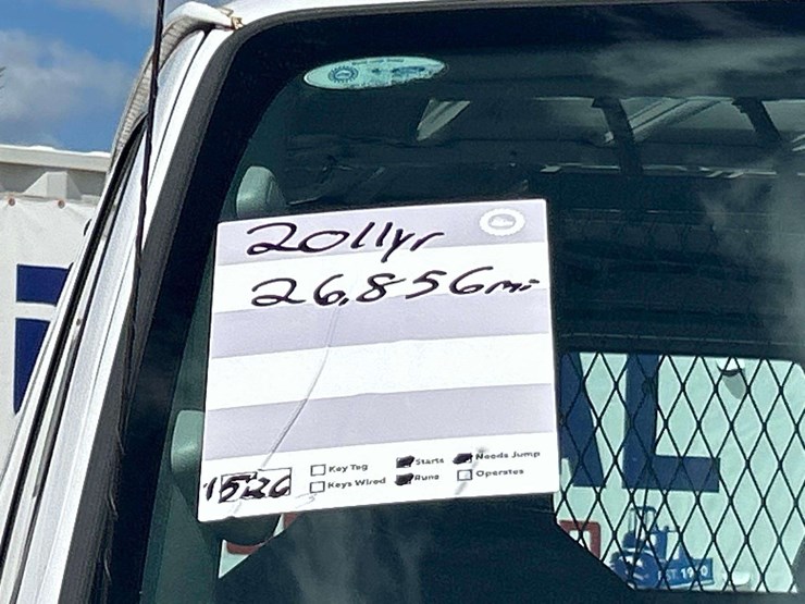 2011-ford-cargo-image-24