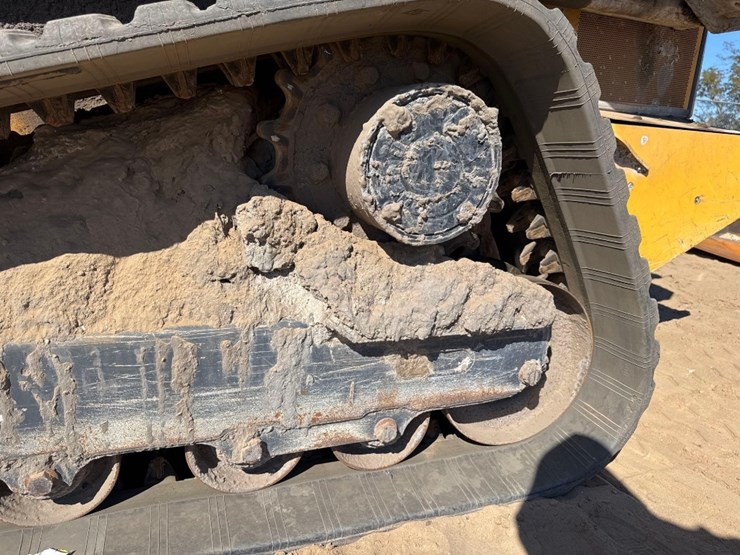 2020-deere-333g-image-10