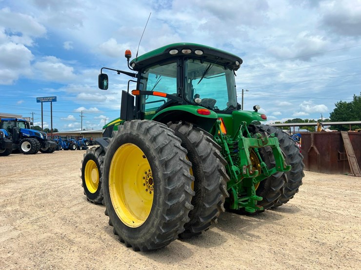 2012-john-deere-7230r-image-3