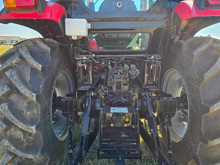 2025-mahindra-6075-image-26