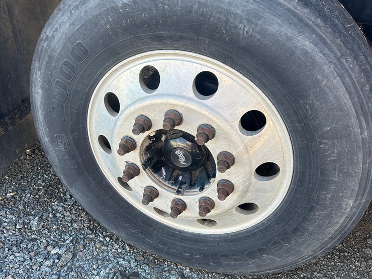 2011-mack-tender-truck-w/adams-rear-discharge-bed-auger-image-26