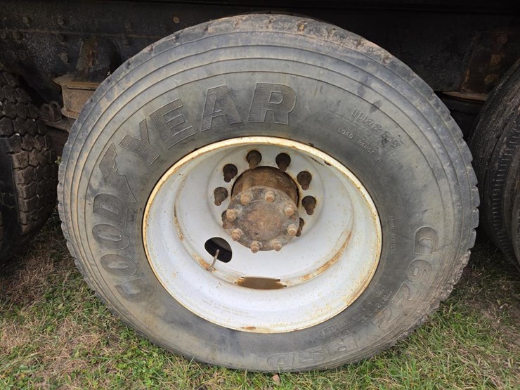 #2291-•-2003-western-star-quad-axle-dump-truck-image-96