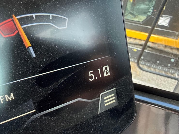 caterpillar-305-image-16