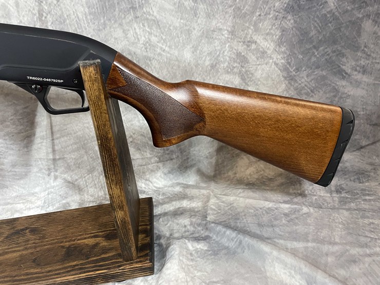 #2010-•-winchester-sxp-20-ga-pump-action-shotgun,-sn:-tr6022-046792sp-image-9