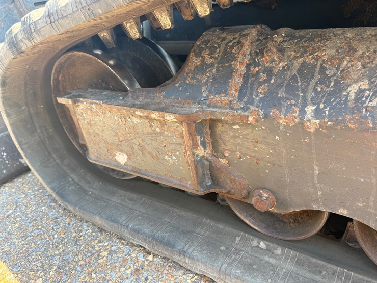 2017-bobcat-t550-image-12