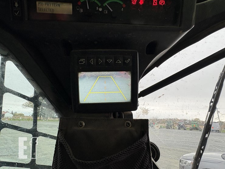 2017-deere-333g-image-23