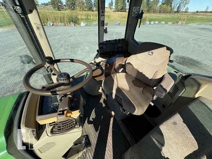 2004-john-deere-7420-image-24