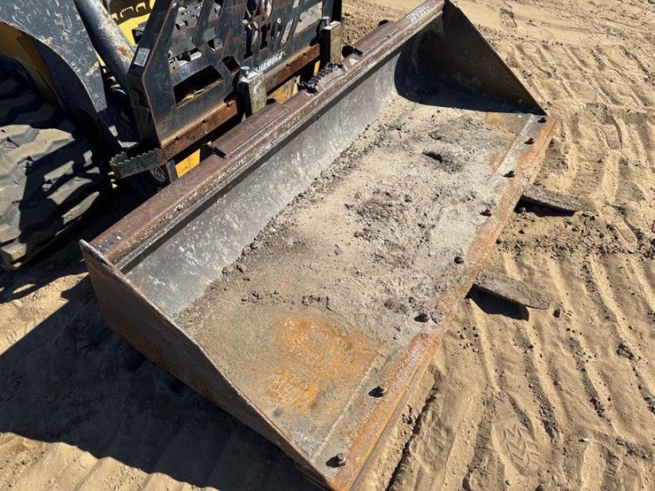 2020-deere-333g-image-21