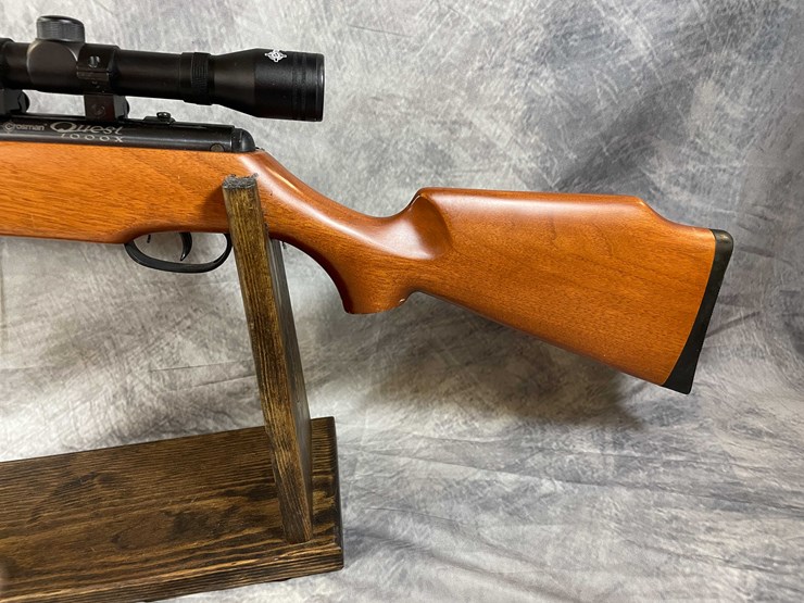 #2056-•-crossman-quest-1000x-air-gun-image-8