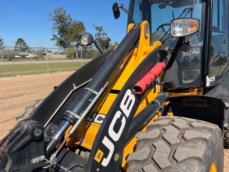 jcb-409t4-wheel-loader-image-16