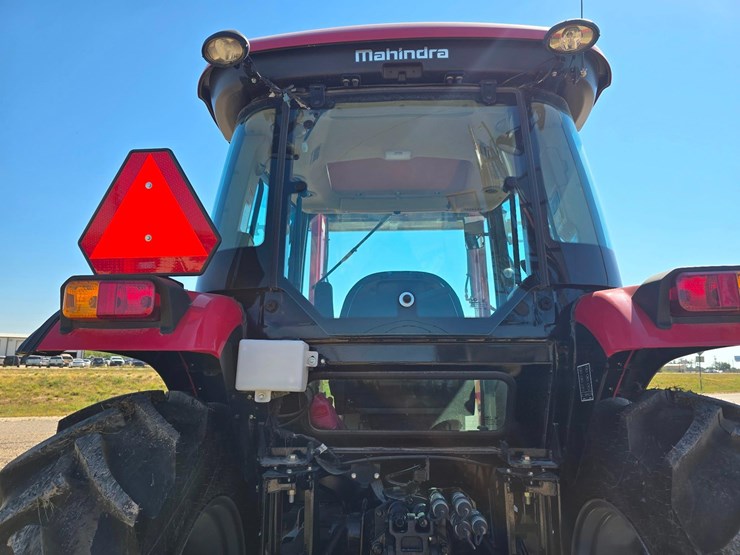 2025-mahindra-6075-image-27