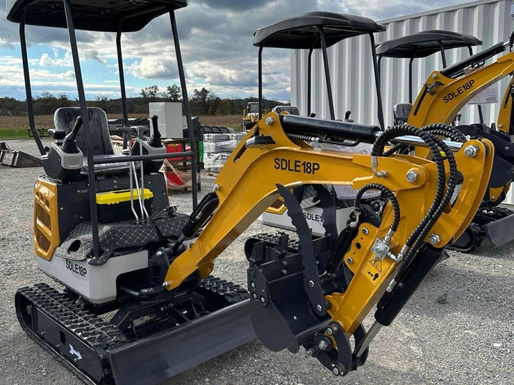 unused-sdle18p-mini-excavator-image-3