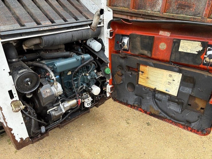 2008-bobcat-s185-image-7