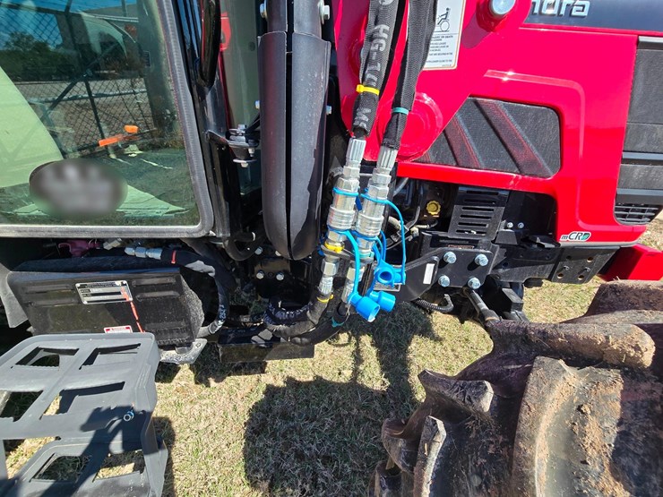 2025-mahindra-6075-image-19