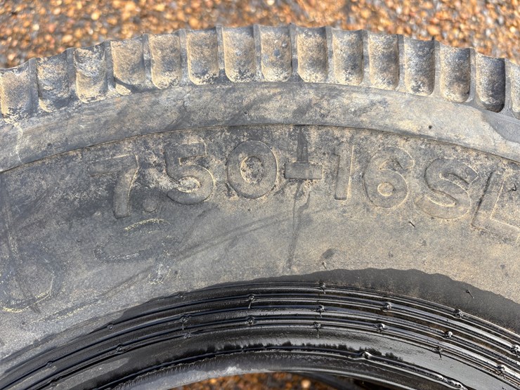 #6932-•-(2)-7.50x16-implement-tires-image-2