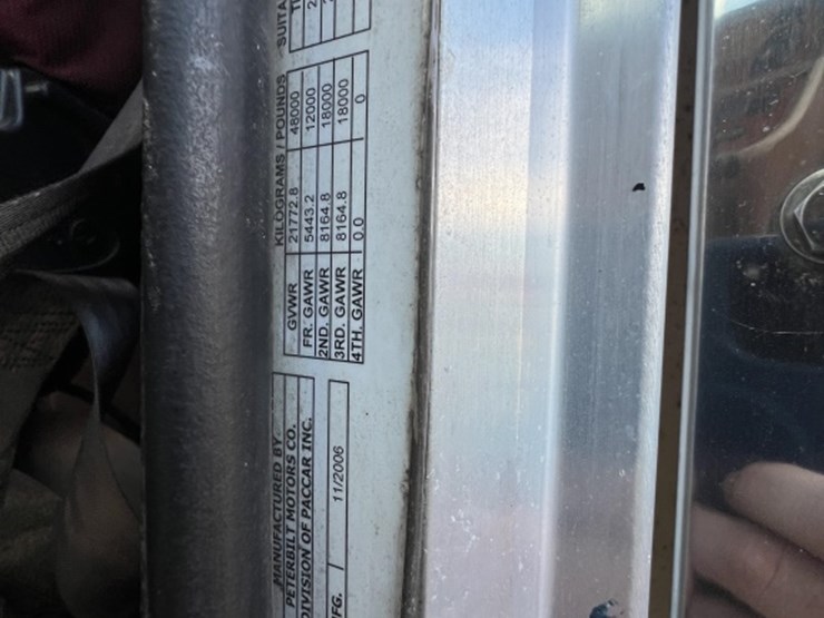 2007-peterbilt-379exhd-image-10