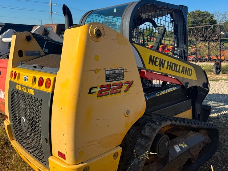 2018-new-holland-c227-image-4