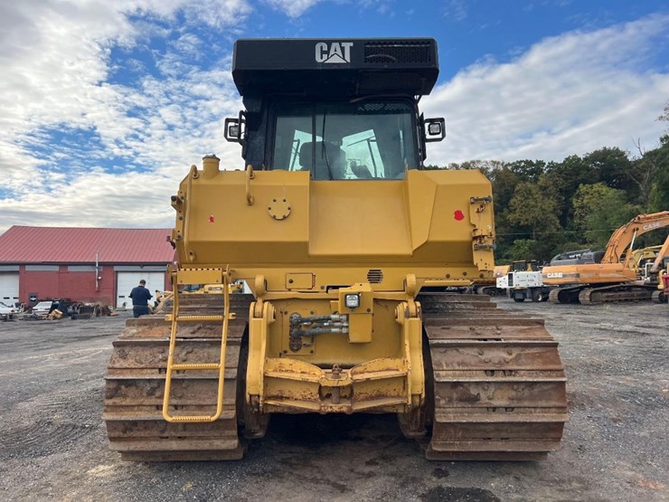 2015-caterpillar-d7e-lgp-image-3