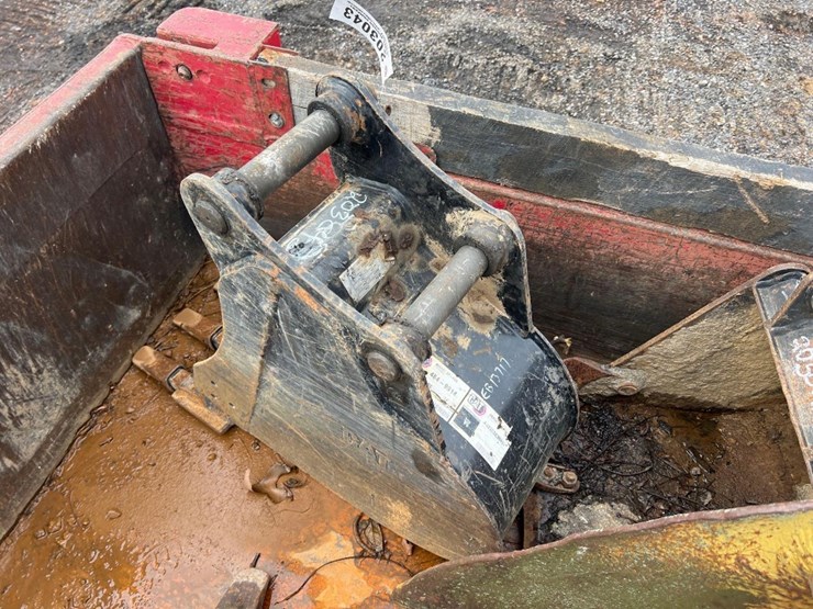 12"-pin-on-bucket-image-2