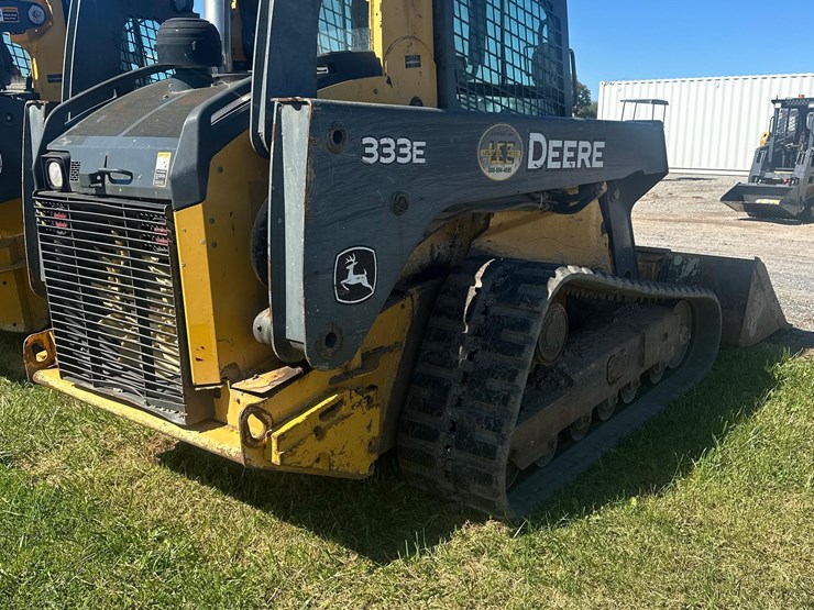 deere-333e-image-4