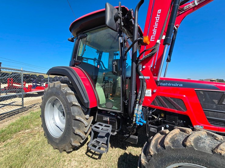 2025-mahindra-6075-image-10