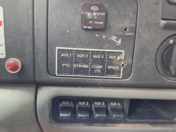 2005-ford-f550-xl-image-63