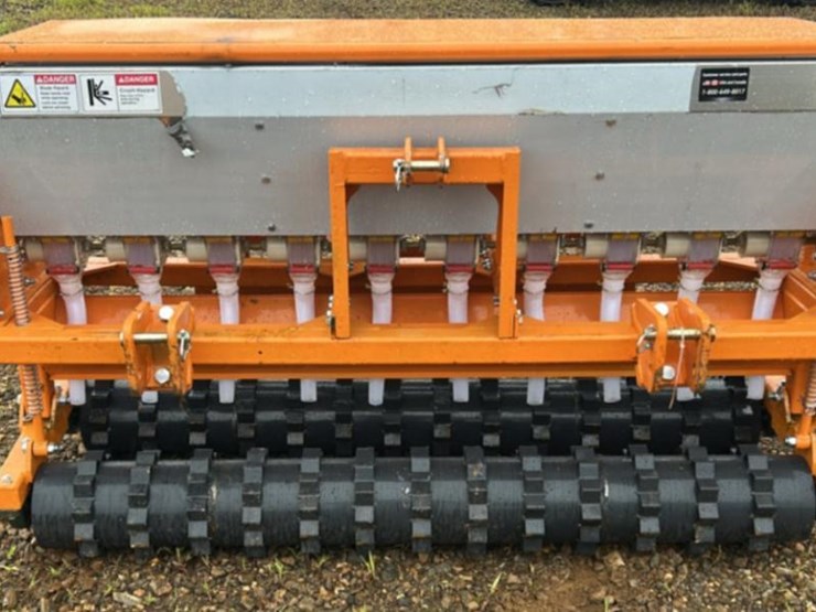 caterpillar-12-image-7