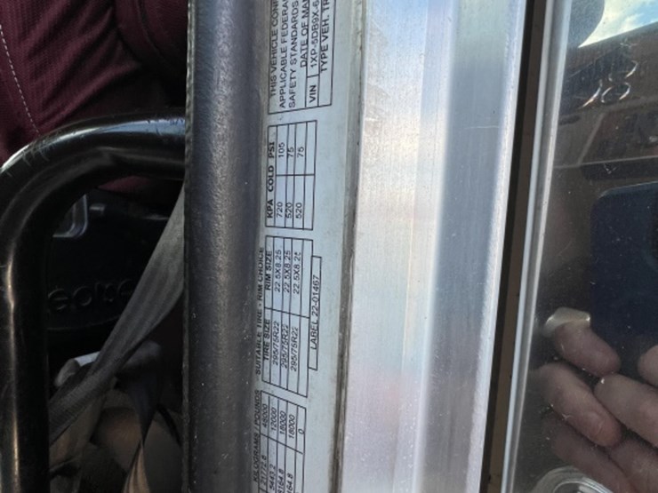 2007-peterbilt-379exhd-image-11