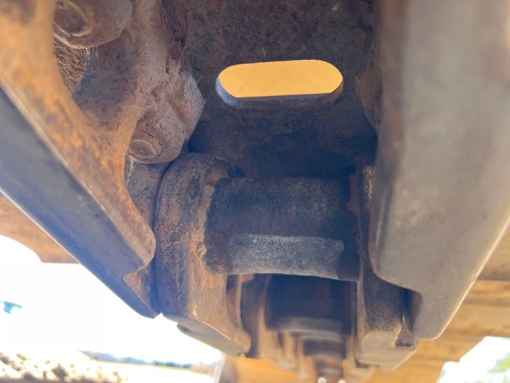 2022-caterpillar-315-gc-image-18