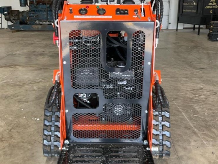 #1021-•-unused-future-ft36c-mini-skid-steer-image-4