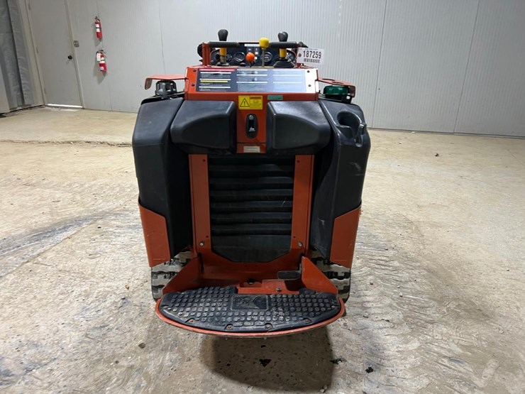 2017-ditch-witch-sk800-image-4